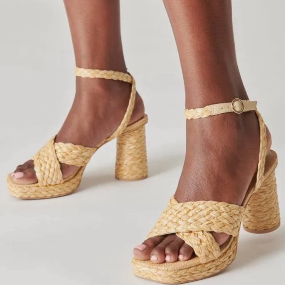 NWT Dolce Vita Asala Heels in Raffia